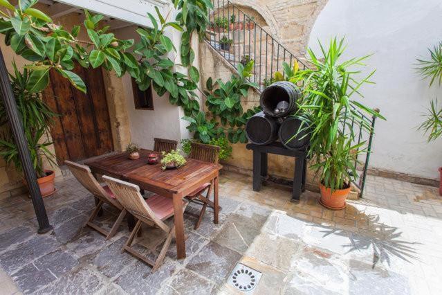 Apartamentos El Patio Andaluz Jerez de la Frontera Chambre photo